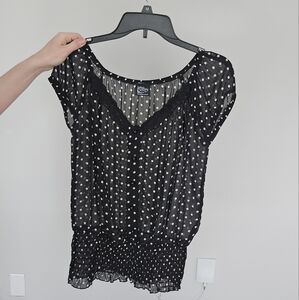 Y2k polka dot blouse